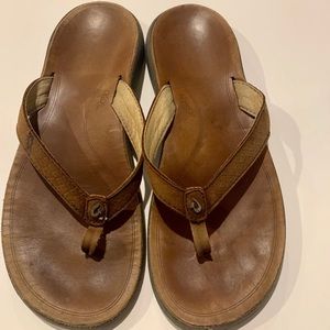 Olukai leather women’s sandals size 8